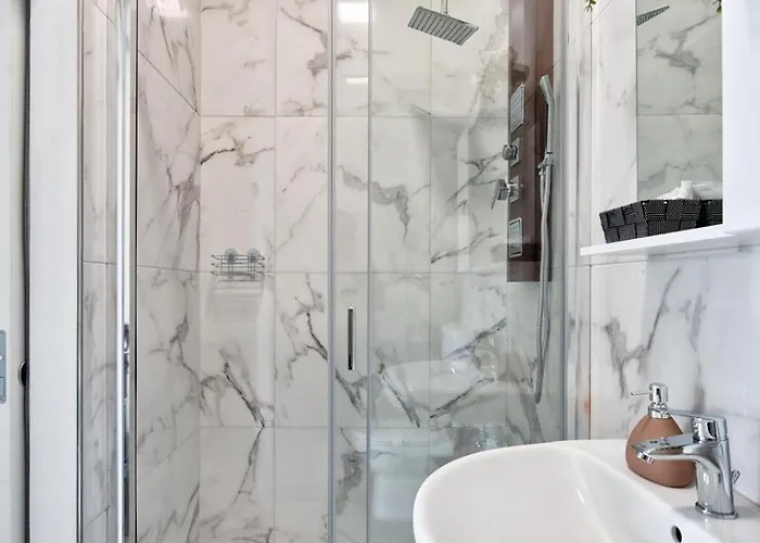 La Venezia Station *